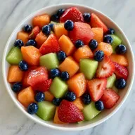 Fruit Salad with Cantaloupe in 10 Minutes