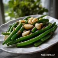 Quick Sauteed Green Beans With Garlic for Flavor